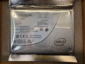 Intel SSDSC2BB150G7 150GB, 2.5in SATA 6Gb/s, 3D1, MLC SSD DC S3520 -i054435 - Picture 1 of 2
