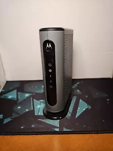 MOTOROLA 16x4 Cable Modem MB7420 / 686 Mbps DOCSIS 3.0 - With Power Cables - Picture 1 of 4