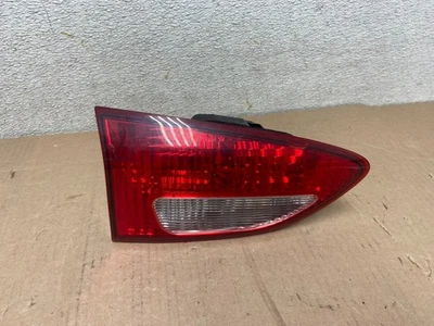 2006 2007 斯巴鲁 Tribeca B9 左球杆 Lh 侧尾灯内 Oem R1418 DW — 第 1/4 张图片