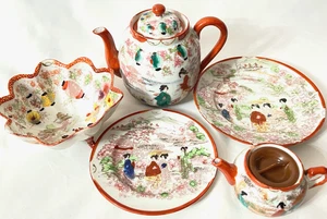 Vintage Japanese Hand painted Porcelain Geisha Girls Teapot Plates Bowl Creamer - Picture 1 of 7