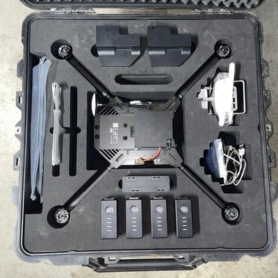 DJI M100 con paquete Smart Farming.  Solo volado una vez Foto 1 de 4