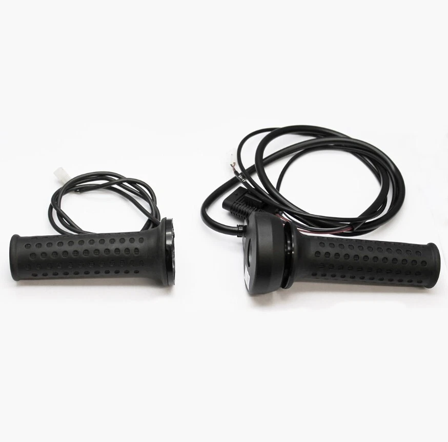 MOTO GUZZi V100 MANDELLO / STELVIO HEATED GRIPS 2S002029 GENUINE - Image 1 of 1