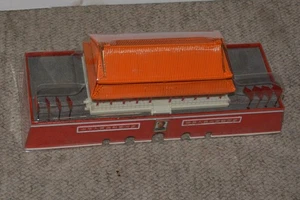 Tiananmen Square "Gate of Heavenly Peace" Desk Model 10.25x4x4" w/Mao Portrait - Picture 1 of 8