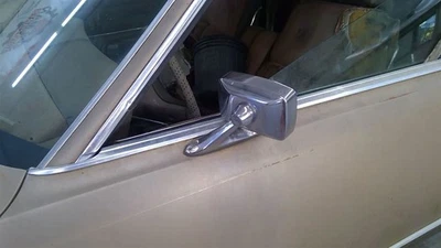 Espejo retrovisor lateral LTD II 1977 1709869 Foto 1 de 4