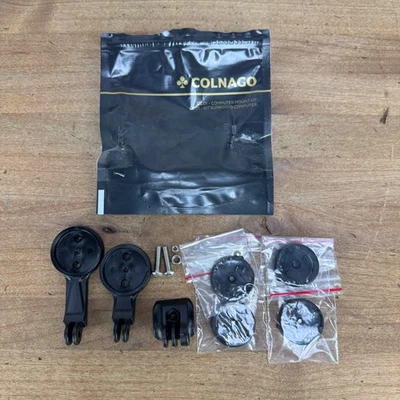 ¡Nuevo con etiquetas! Kit de montaje de computadora Colnago CC.01 accesorios de computadora precio de venta sugerido por el fabricante $40 Foto 1 de 2
