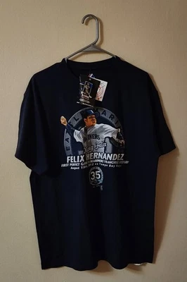 NUEVO CON ETIQUETAS Camiseta Felix Hernández L Majestic King Felix Perfect Game Mariners 15/08/12 Foto 1 de 4