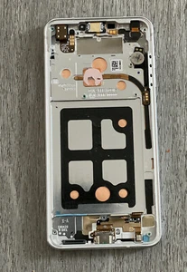 ASSEMBLAGGIO LCD CON PARTI TELAIO-NO RETROCOMPATIBILE LG G6 ICE PLATINUM FAIR R-24 - Foto 1 di 8