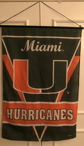 MIAMI HURRICANES VAULT 28"X40" BANNER FLAG NEW WINCRAFT 🌀 Cover