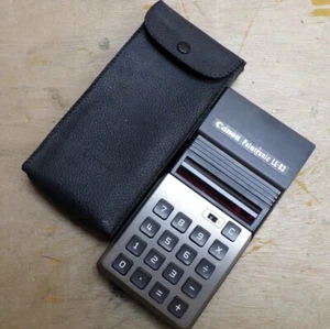 Canon Palmtronic LE-83 Vintage 70s Red LED Calculator w Case READ DESC - Afbeelding 1 van 8