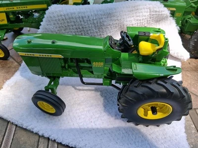 1/16 John Deere 4000 Low Profile Tractor John Deere Ertl Tomy LP70541 45668 - Image 1 of 4