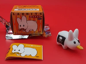 Kidrobot Happy Labbit White Pirate Hot Dog 1.3" Vinyl Figure Mini Series Kozik - Picture 1 of 8