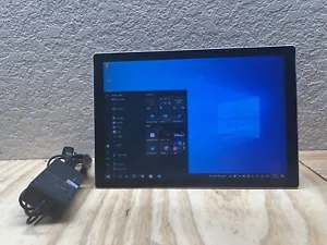 Microsoft Surface Pro 4 1724 Core i5-6300u 2.40GHz 8GB 256GB SSD WIN10 - Picture 1 of 5