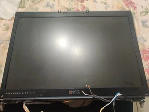 Genuine Dell Precision M6400 17" 30-Pin CCFL LCD Panel B170PW06 Tested Scratches - Picture 1 of 2
