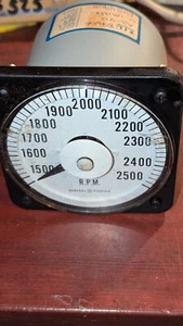 Medidor de tacómetro EIL Instruments / GE 1500-2500 RPM AB-40 8516GE D154965 - Imagen 1 de 5