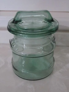 AUTHENTIC GREEN GLASS CANISTER JAR W/ LID Vintage Green Jug Style 7.5" T x 4.5"W - Picture 1 of 6
