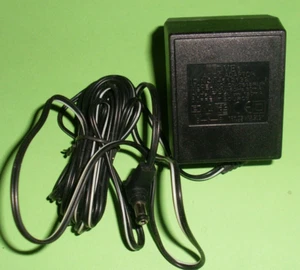 DVE AC / DC Adapter Netzteil 4512132 230V / 7,5V - Bild 1 von 3