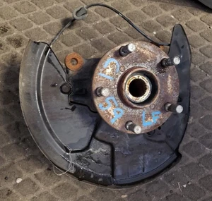 2015-2019 Subaru Legacy Outback Front Left Driver Spindle Knuckle Oem - Picture 1 of 6