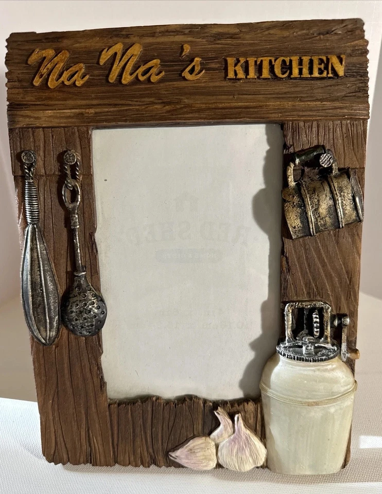 Red Shed Picture Frame " Na Na’s Kitchen" 9 X 6.5 Inch Photo Frame - Image 1 of 4