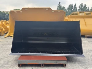 Loader GP Bucket for ISO/Horizontal Pin Quick Coupler CAT 906 - 908, 1.1m3, 81in - Picture 1 of 3