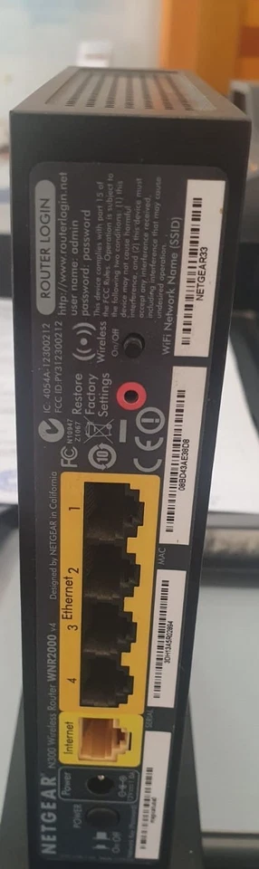 Netgear WNR2000 N300 Router Wireless con alimentatore - Immagine 1 di 4