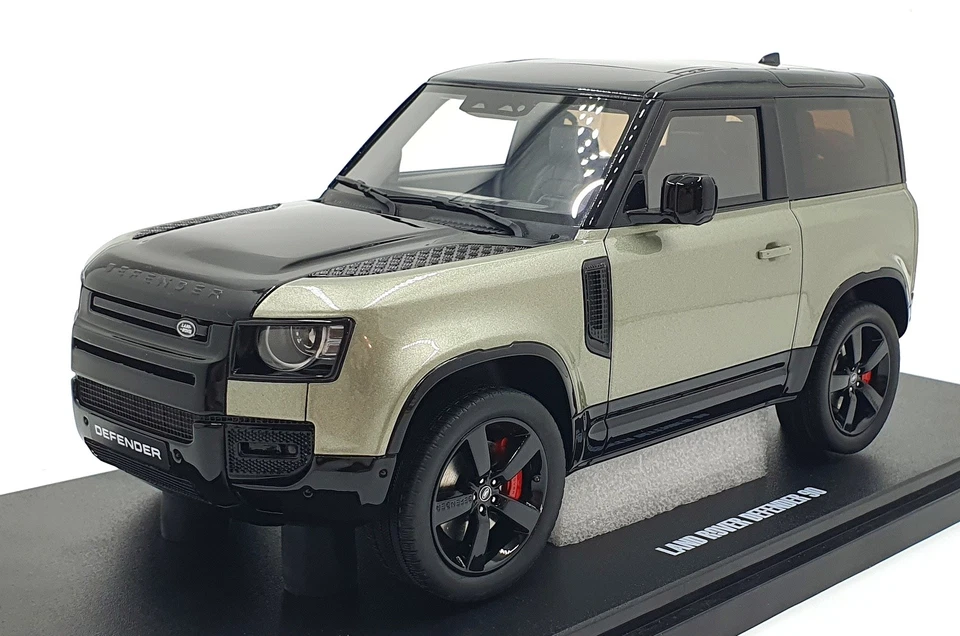 GT Spirit 1/18 Scale Resin GT517 Land Rover Defender 90 P400 X-Dynamic HSE Green - Image 1 of 4