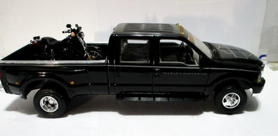 Ford F-350 Crew Cab and FXDX by Harley-Davidson, 1:24 Scale,  9796-1-00V, NEW - Image 1 of 4