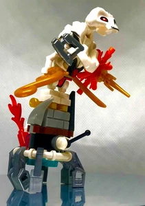SAMUKAI © NINJAGO MINIWORLD  THE GIFT 🎁 WEAPONS & PEDESTAL INCLUDE 111C - Picture 1 of 7