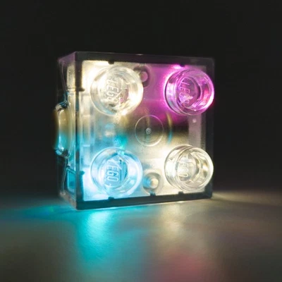 LEGO® DUPLO® Leuchtstein 2x2 Transparent Blinkend Farbwechsel Licht Effektstein - Bild 1 von 3