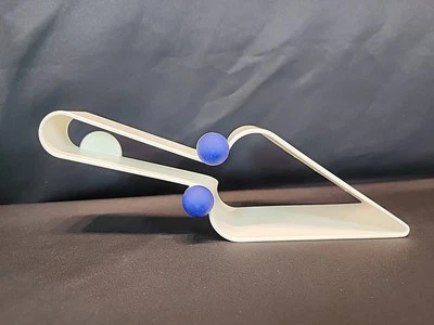 Tupperware Piece-O-Pie Server Cake Slicer #2872 A Wedge White Blue Knobs Vintage - Image 1 of 4