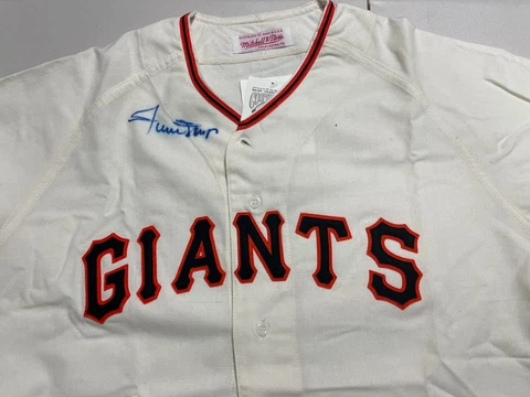 WILLIE MAYS AUTOGRAPHED MITCHELL & NESS JERSEY WITH BECKETT COA Cover