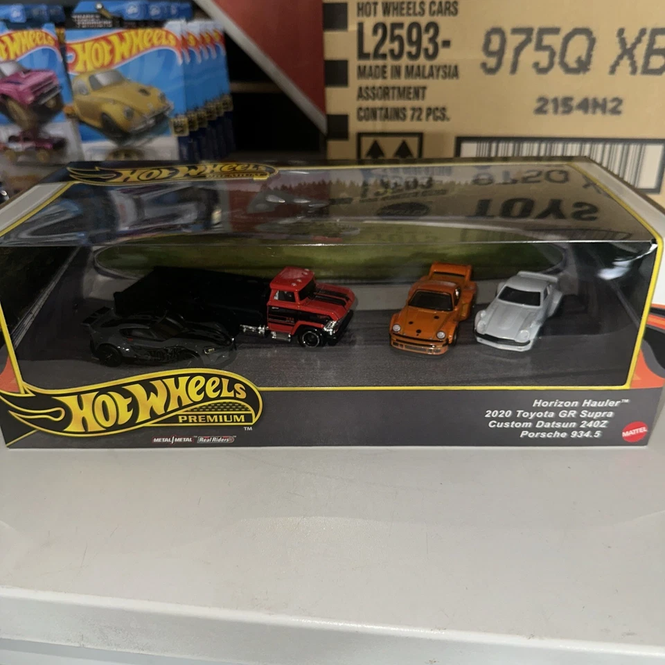 Hot Wheels Fast and Furious Premium Diecast Diorama - GMH39