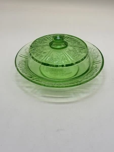 Green Depression Glass Round Butter Dish Sharon Cabbage Rose - Picture 1 of 5
