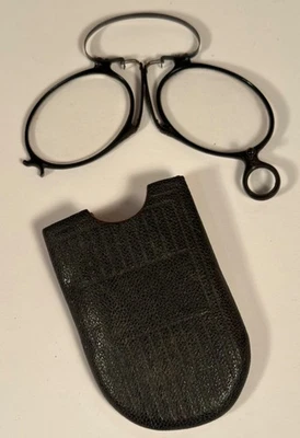 Gafas Plegables con Estuche de Cuero, Antiguas Foto 1 de 4