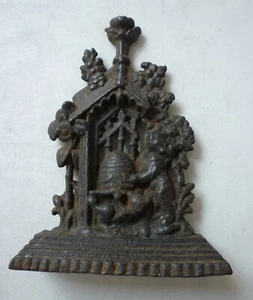 ANTIQUE CAST IRON BEAR AND BEAR CUB WITH BEEHIVE DOOR STOP OR FIRESIDE ORNAMENT - Picture 1 of 4