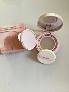 MALLY Flawless Finish Transforming Effect Foundatio Shade BEIGE 41oz FULL SZ $36 - Picture 1 of 1