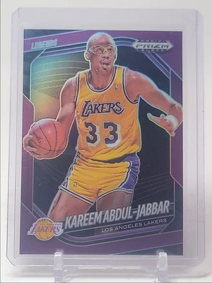 KAREEM ABDUL-JABBAR 2024-25 PANINI PRIZM NEGRO LEYENDAS PÚRPURA/99 Q4870 Foto 1 de 2