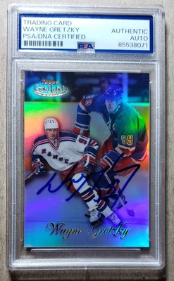 Wayne Gretzky Signed 1998-99 Topps Gold Label Autograph PSA/DNA Certified Auto - Image 1 of 2