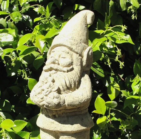 VINTAGE GNOME W/ FLOWER STATUE Cement Concrete Outdoor Garden Patio Figurine Art Cover