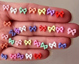 Tiny Craft Buttons MINI BOWS Sewing Quilting Card Jewellery Doll Making Crafts - Picture 1 of 4