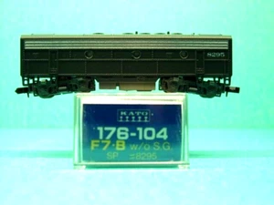 N Scale Kato #8295 Southern Pacific  F7-B Powered Diesel Locomotive 176-104 - Picture 1 of 6