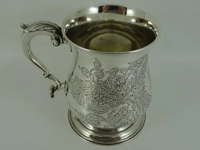 VERY HANDSOME ANTIQUE VICTORIAN SOLID SILVER PINT TANKARD LONDON 1865 452G - Image 1 of 4