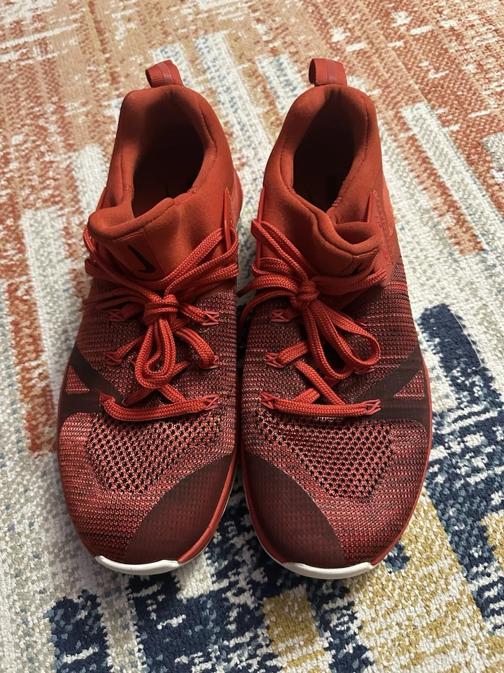 Nike Metcon Flyknit 3 en el "Rojo Místico" talla 8.5 Foto 1 de 4