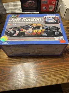 Revell Jeff Gordon Dupont Chroma Premier Monte Carlo 1:24 mod kit# MOD044 Skill3 - Picture 1 of 2