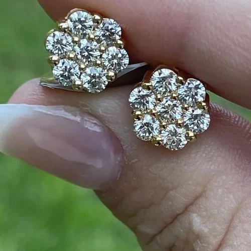 Pendientes racimo de diamantes naturales. 1,0 quilates. Oro amarillo 14k Foto 1 de 1
