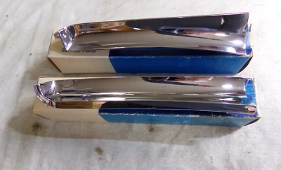 Mouldings, Lower Front of Fenders, Pair, 1969/70 Mercury, Marauder, NOS - Image 1 of 4