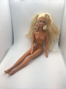 Barbie Puppe Mattel Inc 1966 Indonesien mit Ohrringen 1976 Kopf - Bild 1 von 4