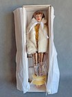 NOS NIB TONNER TYLER ANTOINETTE 16” 2012 DEFINITELY DOWNTOWN GINA FASHION DOLL