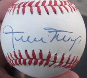 Willie Mays Giants Mets HOF single signed NL Giamatti Baseball Ball PSA/DNA auto - Picture 1 of 4