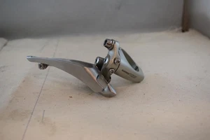 Abrazadera de desviador delantero Shimano 105 FD-1055 7 velocidades 28,6 mm doble vintage años 90 - Imagen 1 de 9