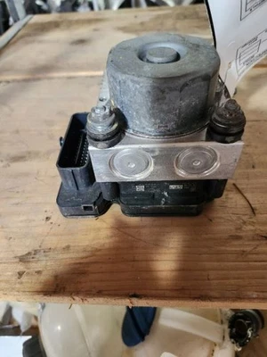 Насос ABS в сборе для вариатора Nissan Sentra 2014-2015 годов выпуска от оригинального производителя - Изображение 1 из 2